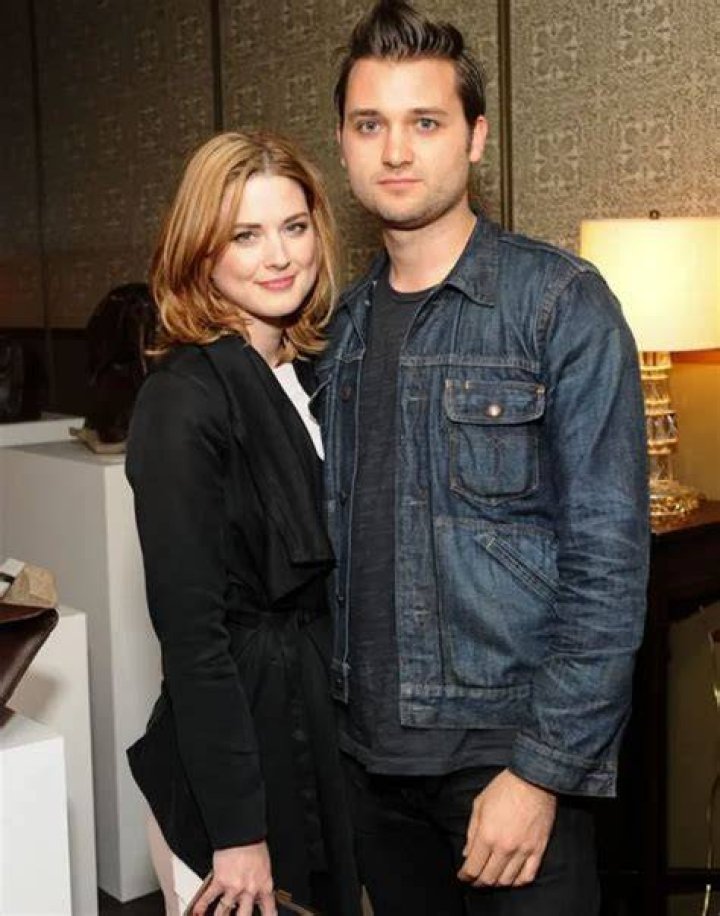 Alexandra Breckenridge Net Worth