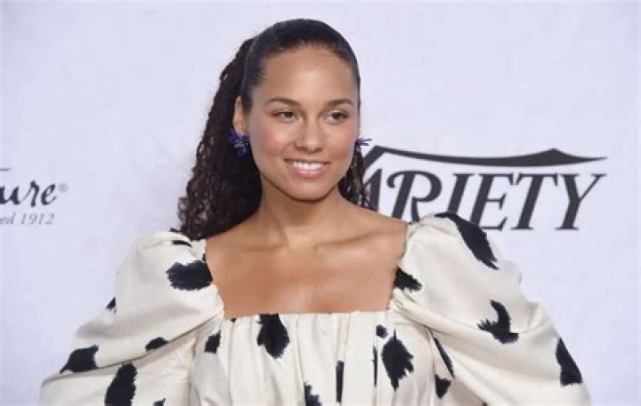 Alicia Zore Net Worth