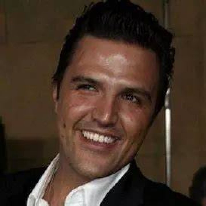 Billy Rovzar Net Worth