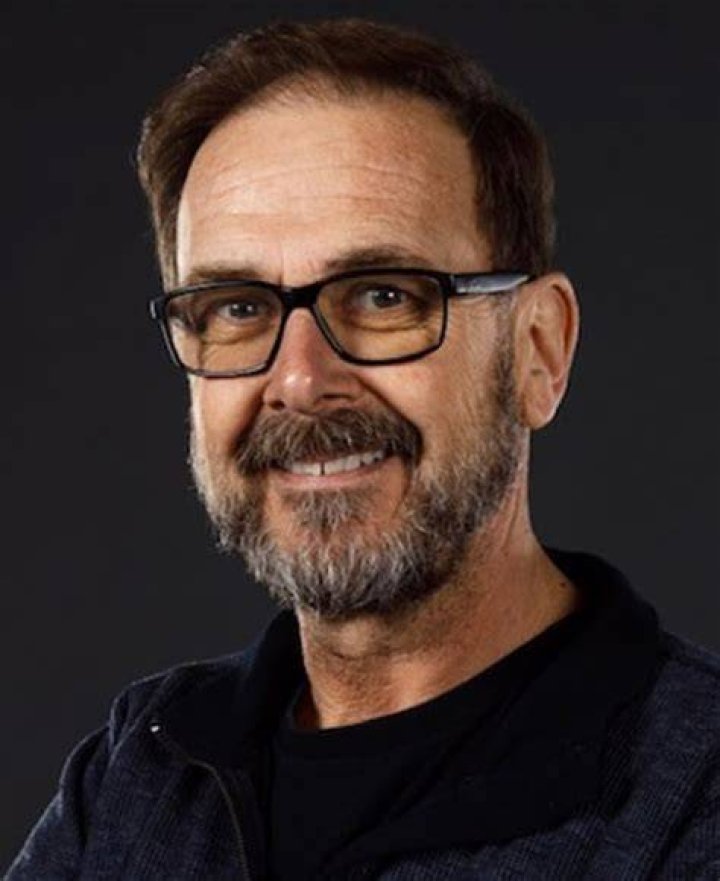 Chris Long(Director)