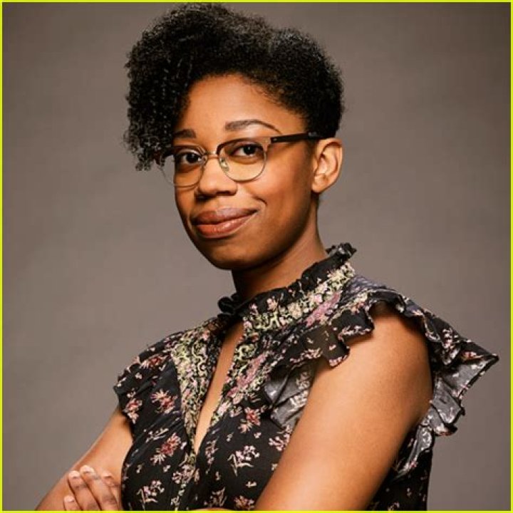 Diona Net Worth - How Much Does Diona Make?