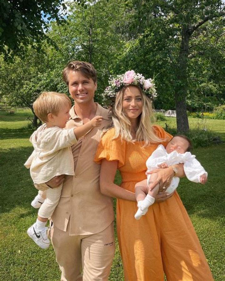 Janni Olsson Del&eacute;r - Age, Birthday, Wiki, Height, Father, Instagram, &amp; Net Worth