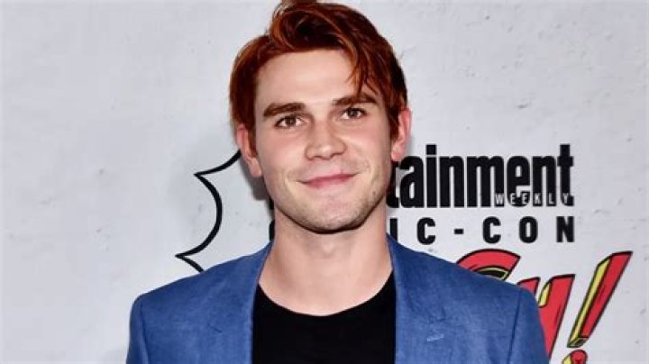 kj apa net worth kj apa net worth