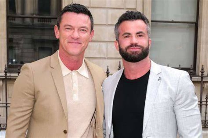 luke evans’ boyfriends luke evans’ boyfriends