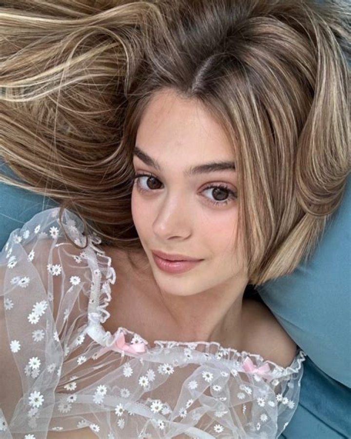 Molly Bee Net Worth