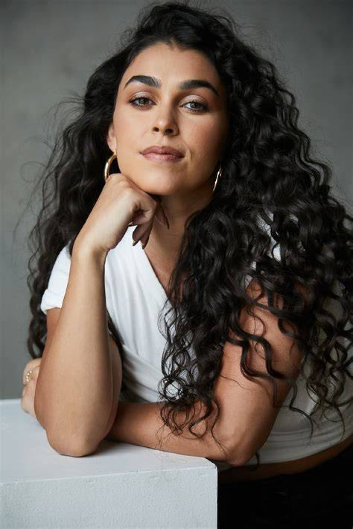 Natacha Karam Education and Language Skills
