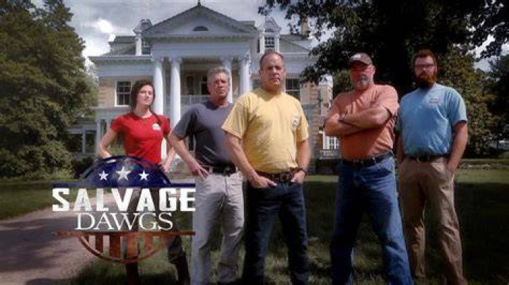 Salvage dawgs Taylor Whiteside