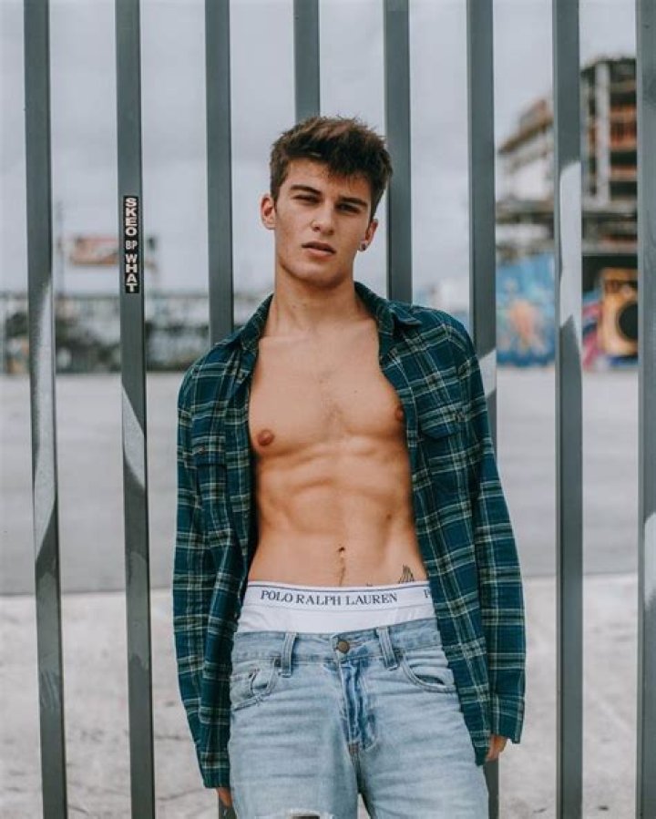 Sean Cavaliere