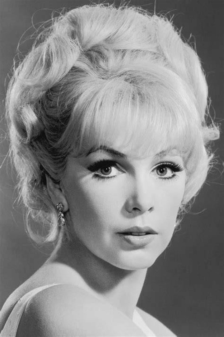 Stella Stevens Biography - Facts, Childhood, Family Life &amp;amp; Achievements