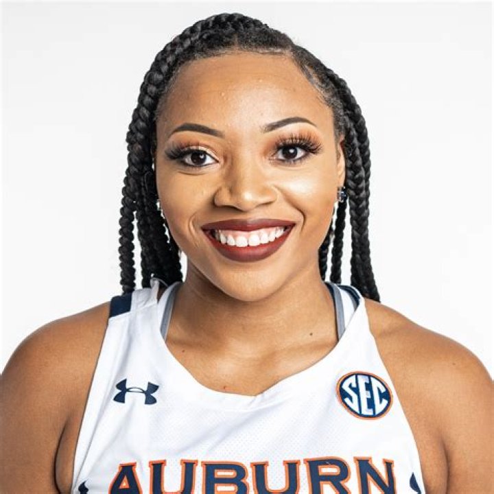 Unique Thompson